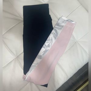 XS, Black / Pink / Marble Athleta Leggings